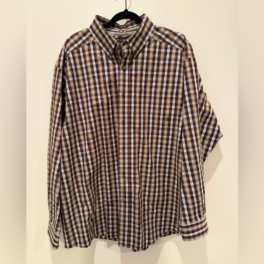 Ariat Pro Series Men's Brown Plaid Button-Down Shirt New without tags.